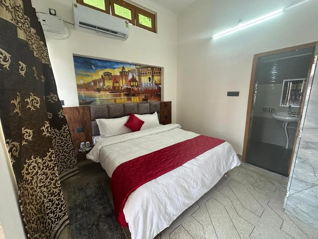 Geetatri Luxury Homestay Varanasi