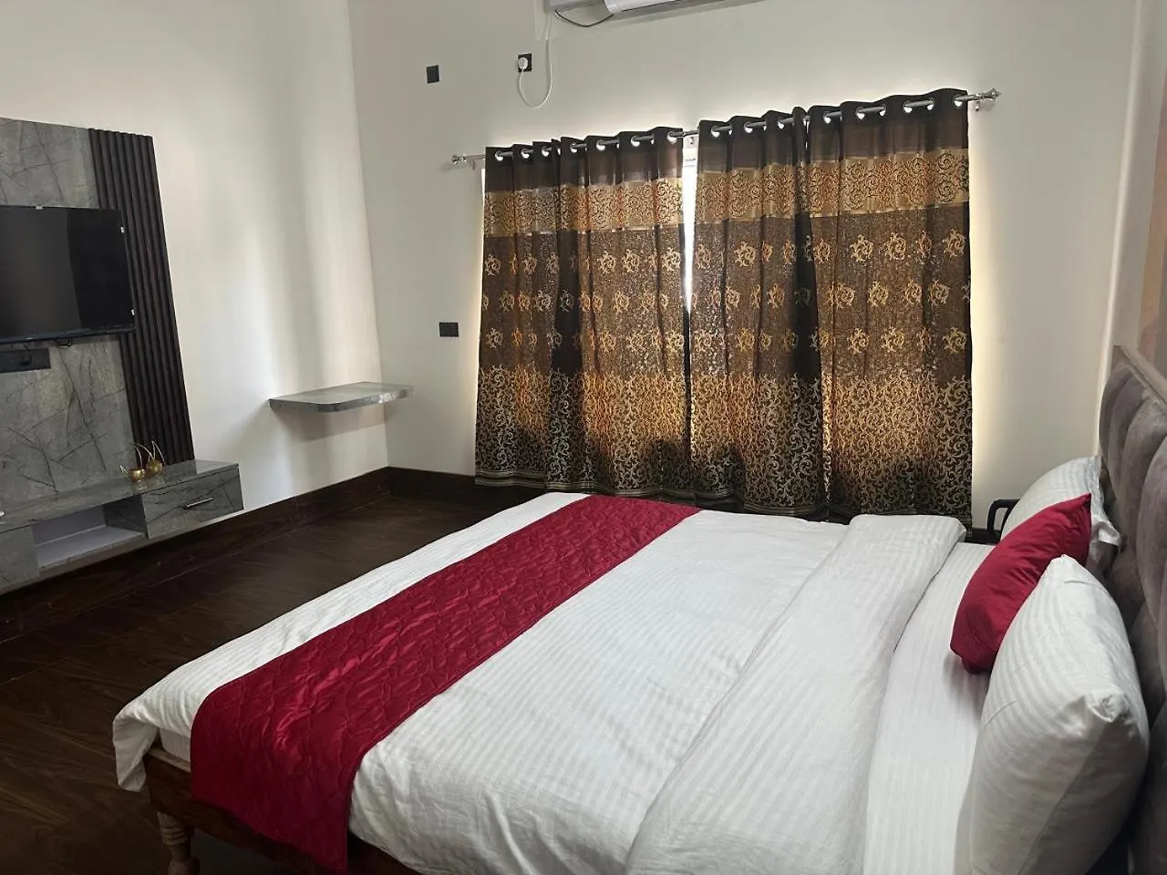 Geetatri Luxury Homestay Varanasi